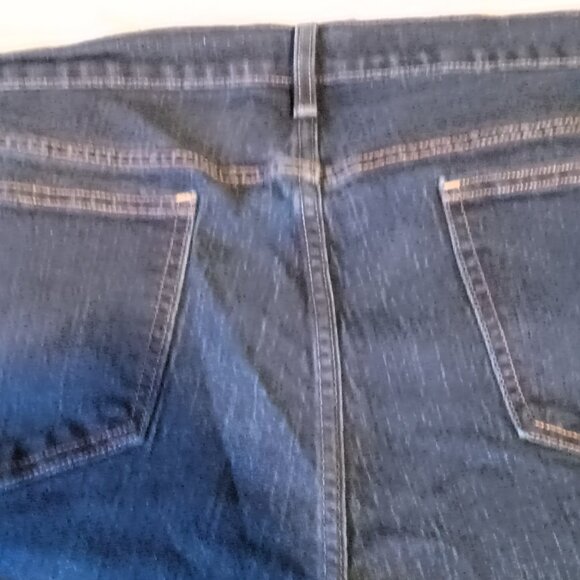 Old Navy Woman's Plus ' The Sweetheart ' Style Jeans - Size 20 - Dark Wash - Picture 5 of 6